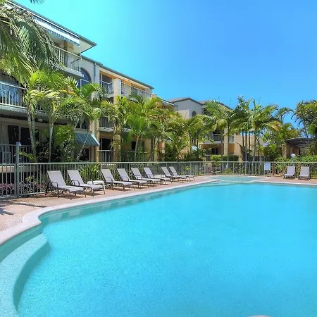 Bila Vista Kirra Beachside Apartments-2